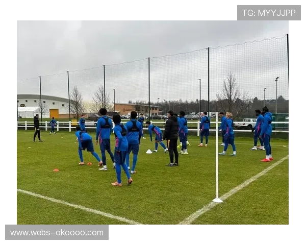 英超俱乐部青训营冬季开放日，千名小将参与梯队选拔