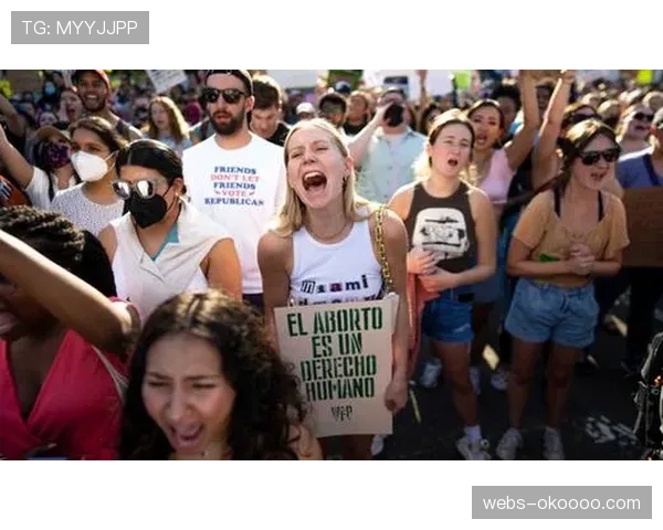 争议评论:引入“蓝牌”制度是否为解决战术犯规和抗议裁判的有效手段?